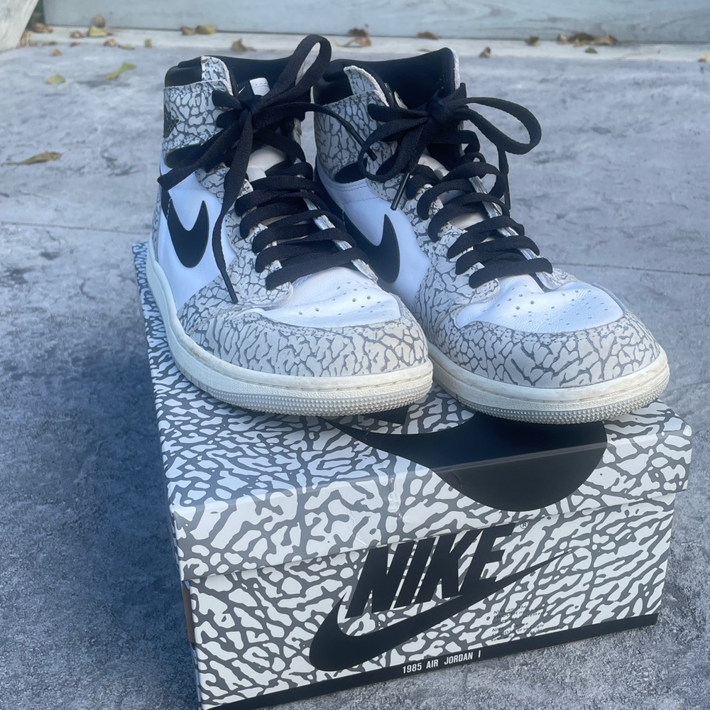 Nike Air Jordan 1 Retro High OG Men’s size 8.5 in White Cement - Picture 3 of 13